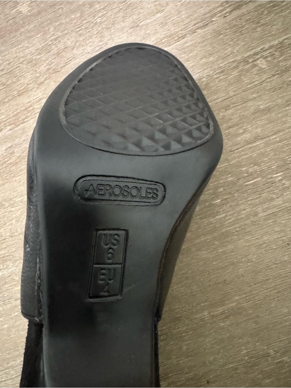 AEROSOLES Black Leather Crisscross Peep-Toe Heels | Very Good Condition - Picture 7 of 8
